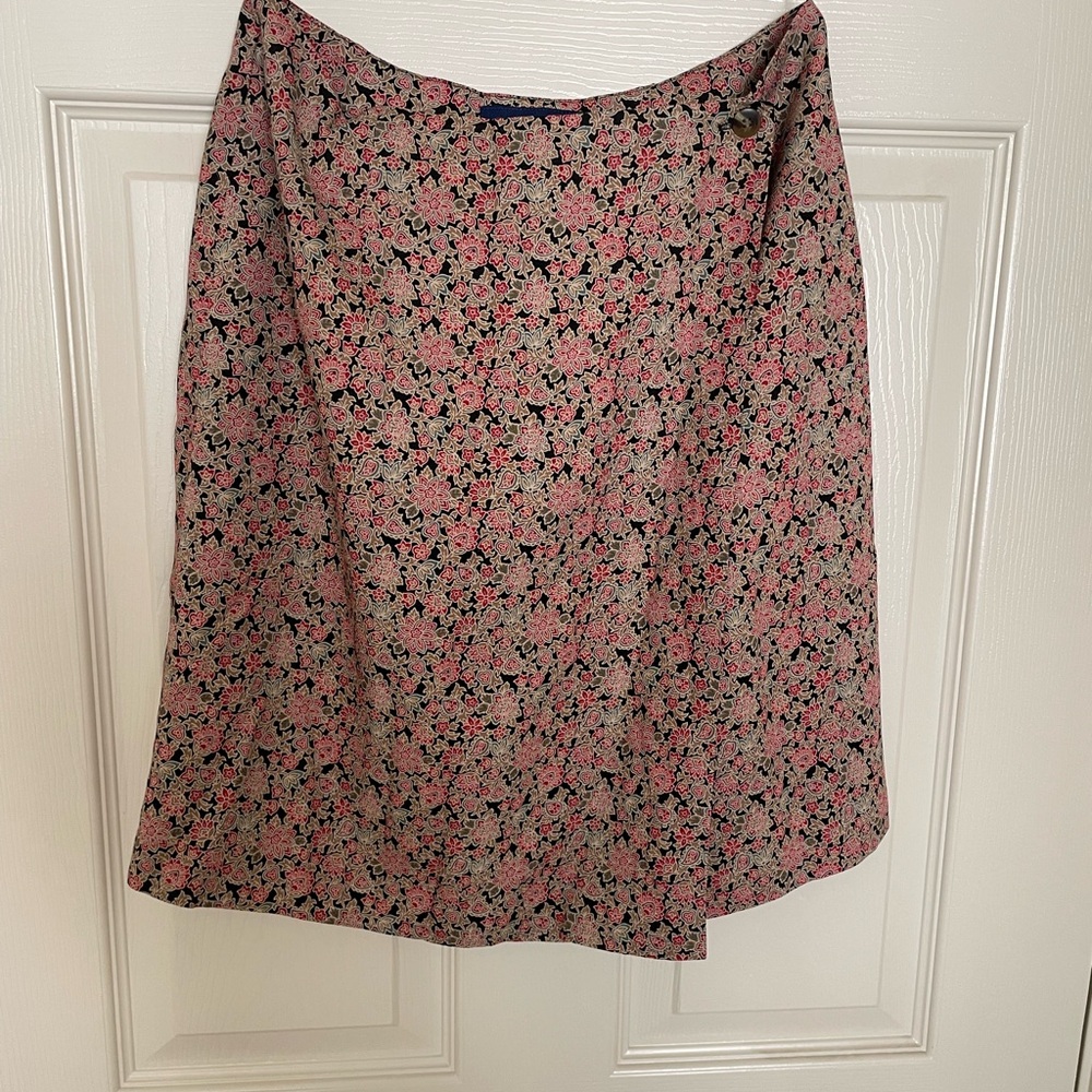 New Charter Club Red,Beige and Black A-Line Wrap Skirt above Knee-Length. Lined